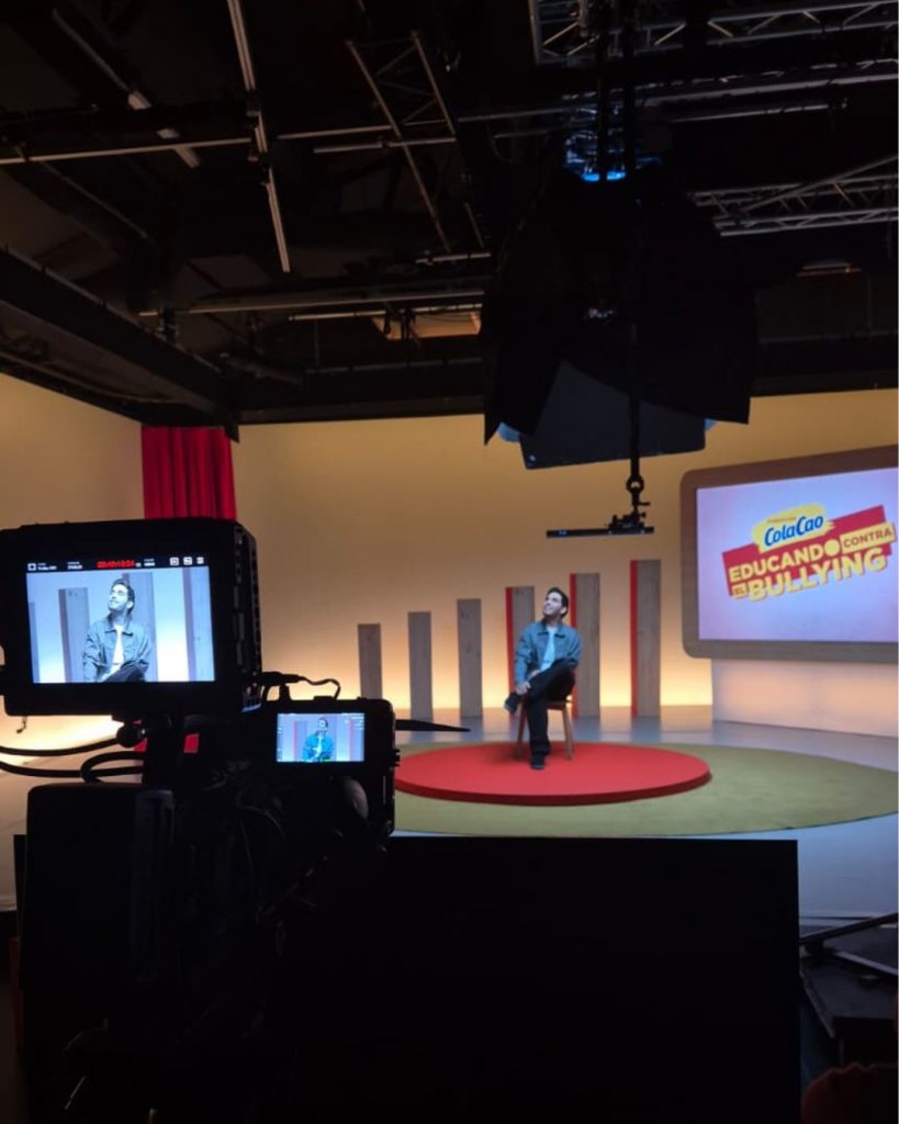 Branding Victor Elias Colacao 819x1024